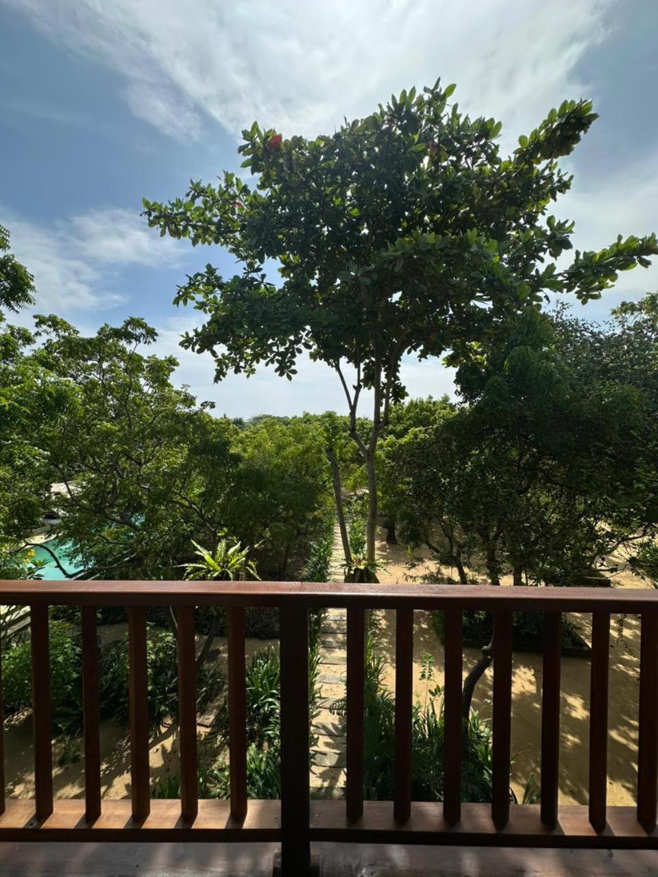 Nikara Luxury Beach House Tissamaharama Luaran gambar