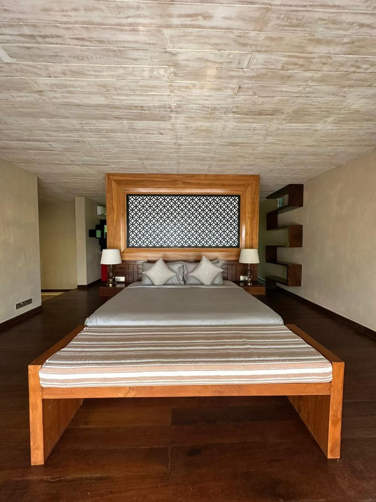 Nikara Luxury Beach House Tissamaharama Luaran gambar