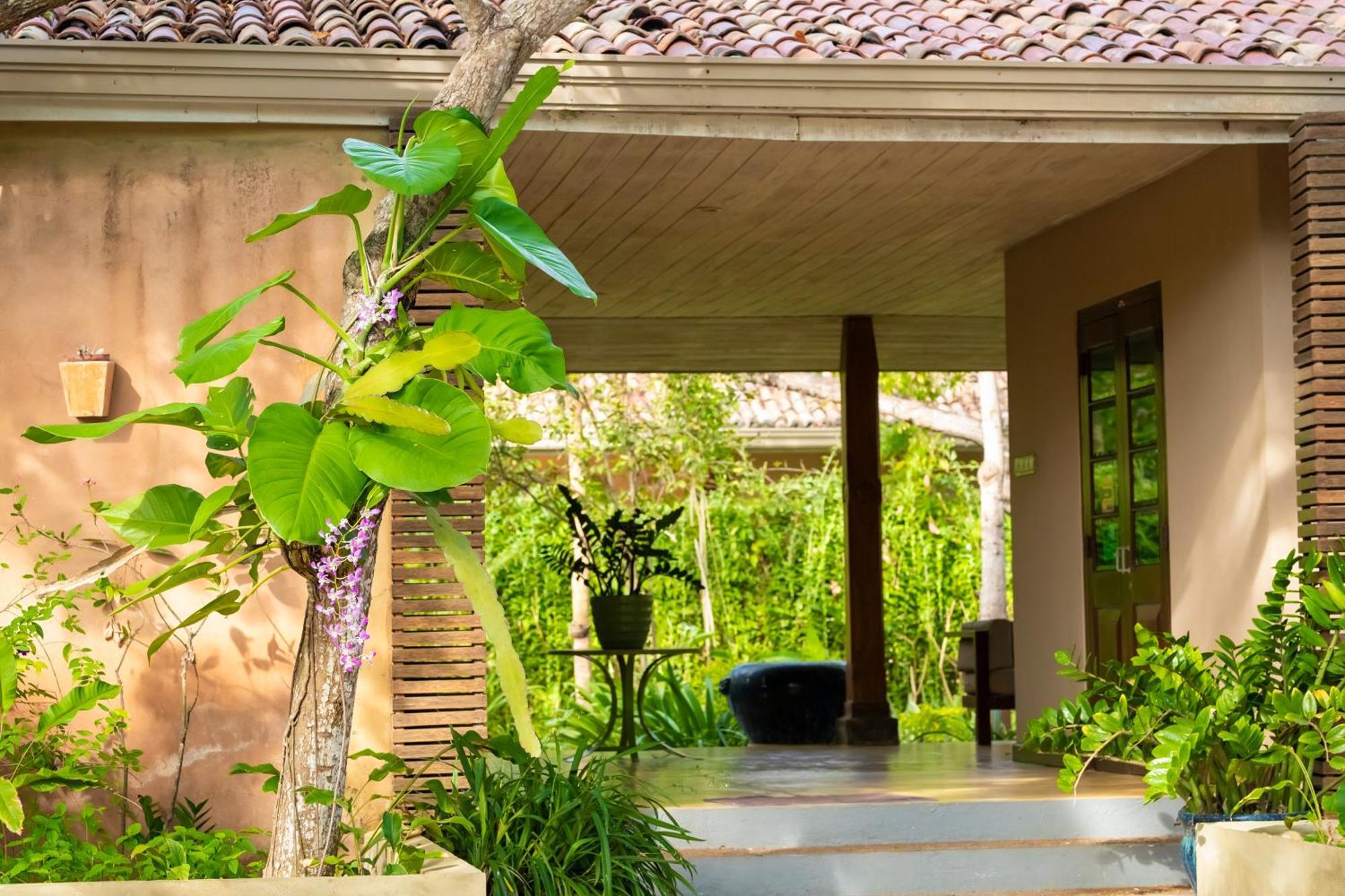 Nikara Luxury Beach House Tissamaharama Luaran gambar