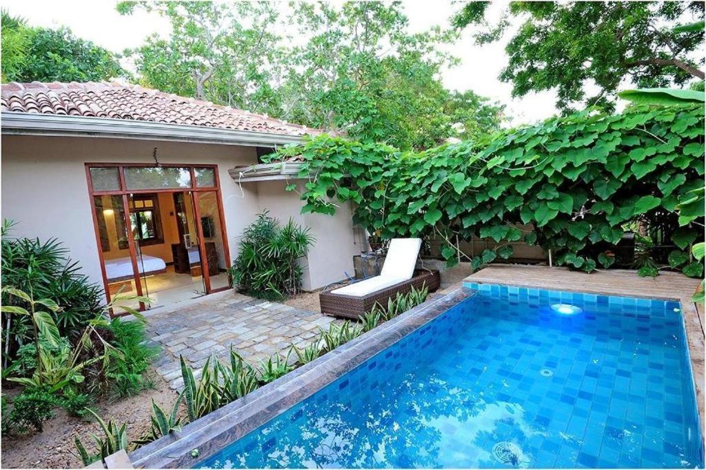 Nikara Luxury Beach House Tissamaharama Luaran gambar